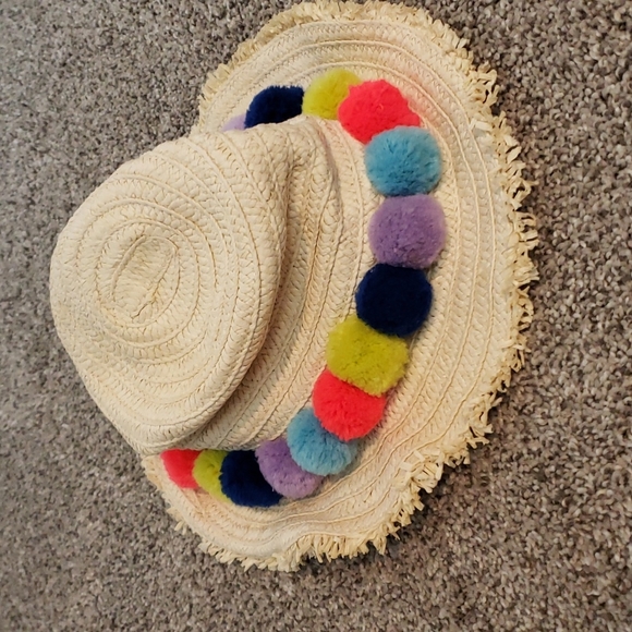 Boden Other - Boden pom pom straw hat